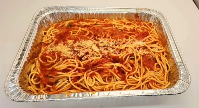 Spaghetti with marinara sauce